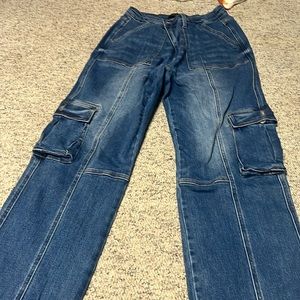 Judy blue cargo wore once high rise
